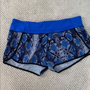 Snakeskin Lululemon 2.5” Speed Up Shorts